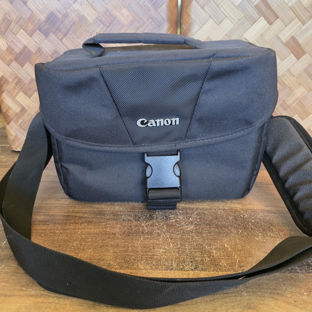 Canon Camera Bag Black Adjustable Shoulder Strap Padded Divider Handle on Top